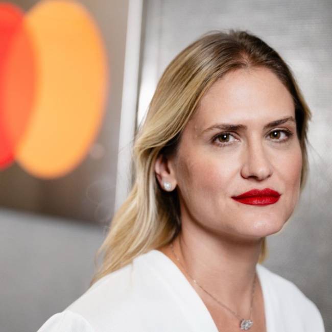 Roberta Valle Caribé